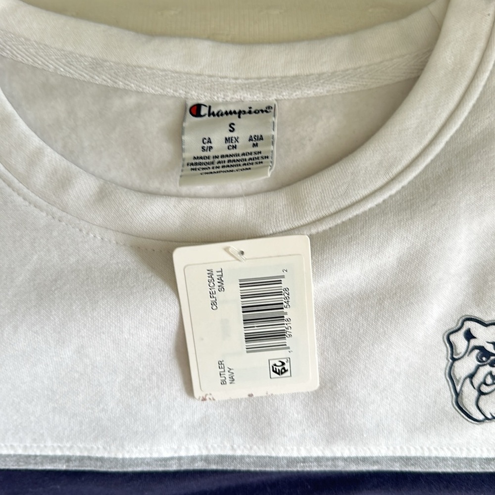 Butler women’s crewneck sweatshirt - Picture 2 of 4